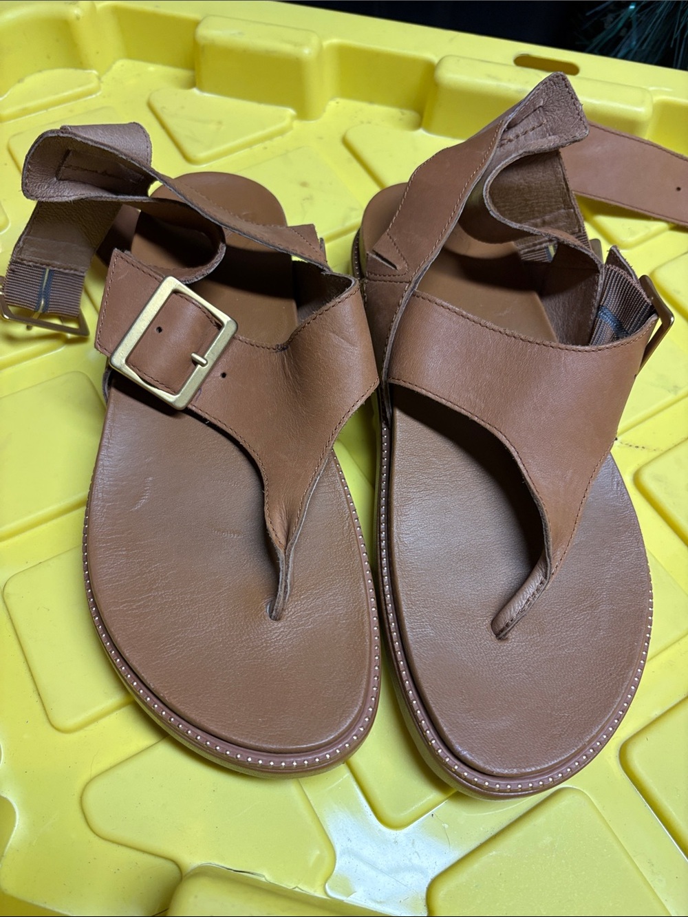 Sorel Tan Leather Thong Sandals with Buckle Strap
